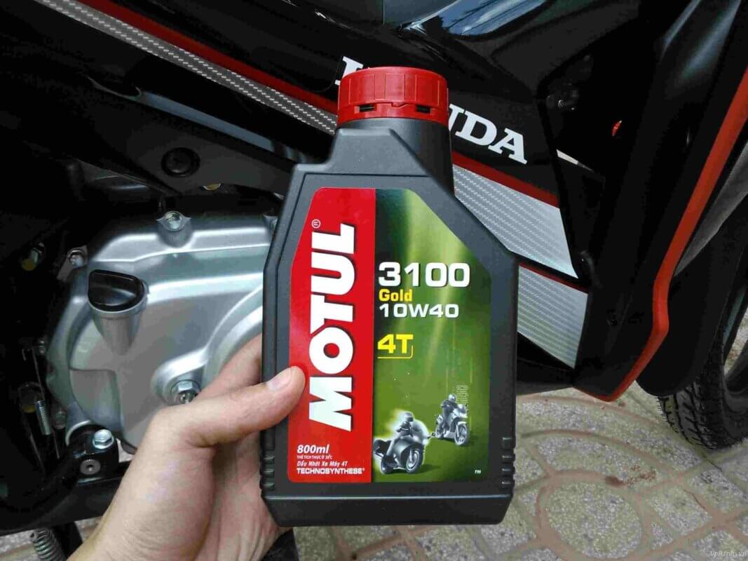 dau-nhot-xe-may-motul