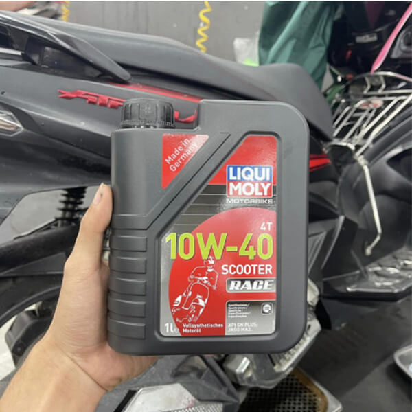 Nhớt Liqui Moly Scooter Race 10W40 (Đức)
