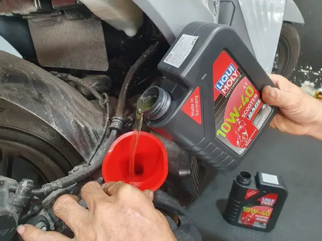 Nhot-liqui-moly-t410-10w40-cho-vision