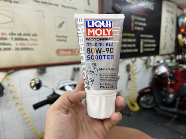 Nhớt Hộp Số Nmax 155 Bao Nhiêu ML? Thay Loại Nào Tốt? 9 Liqui Moly Racing Scooter Gear Oil
