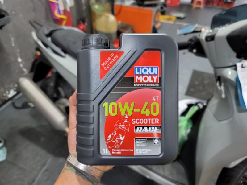 Nhớt xe PCX 160 thương hiệu Liqui Moly