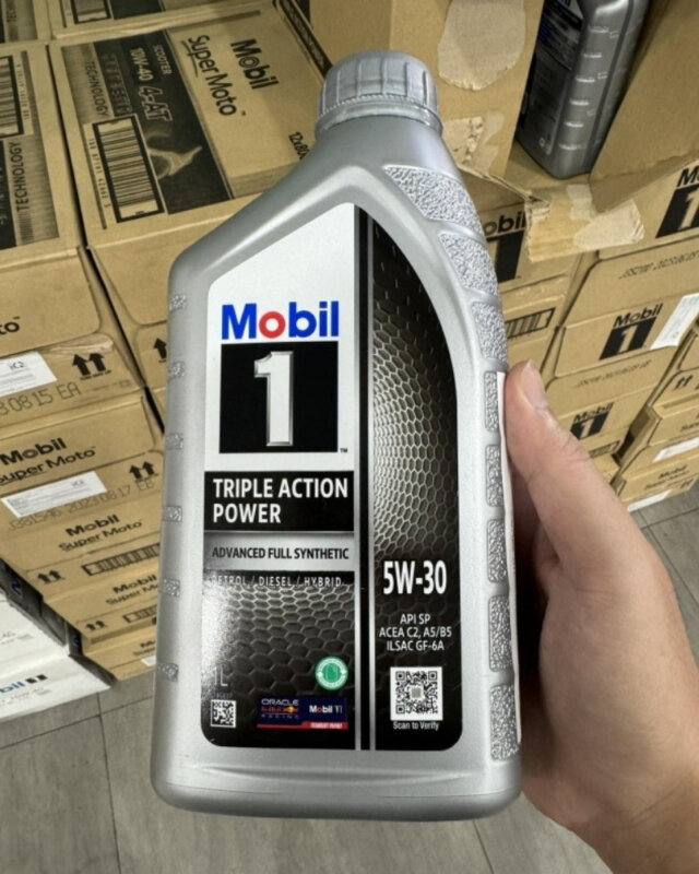 Nhớt xe PCX 160 thương hiệu Mobil