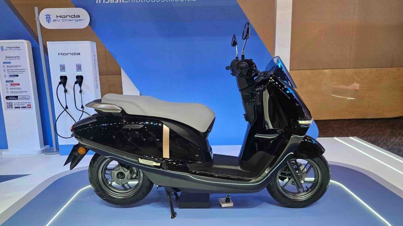 co-nen-thay-nhot-cho-xe-honda-uc3