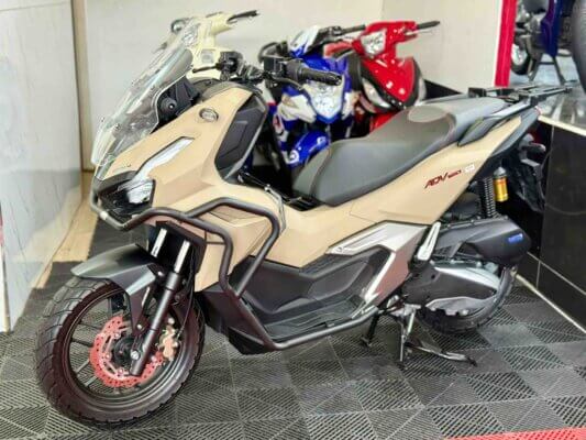 nhot-xe-mayhonda-adv-160-2026-mau-cat-desert