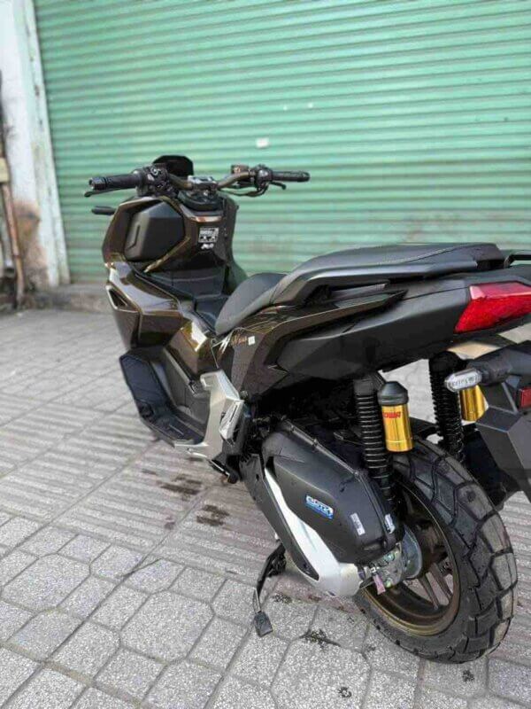 Chọn Xe Honda ADV 160 2026 Nên Thay Nhớt Gì Chạy Êm 7 thay-nhot-xe-honda-adv-160-2026