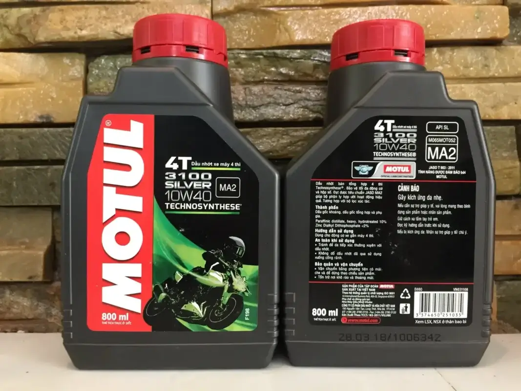 Motul 3100 Gold vs Silver: Khác Nhau Ở Đâu, Nên Chọn Loại Nào? 8 nhot-motul-3100-sliver