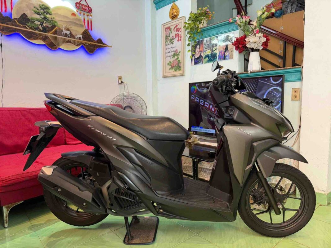 vario-125-150-nen-thay-nhot-gi-giam-khi-thai