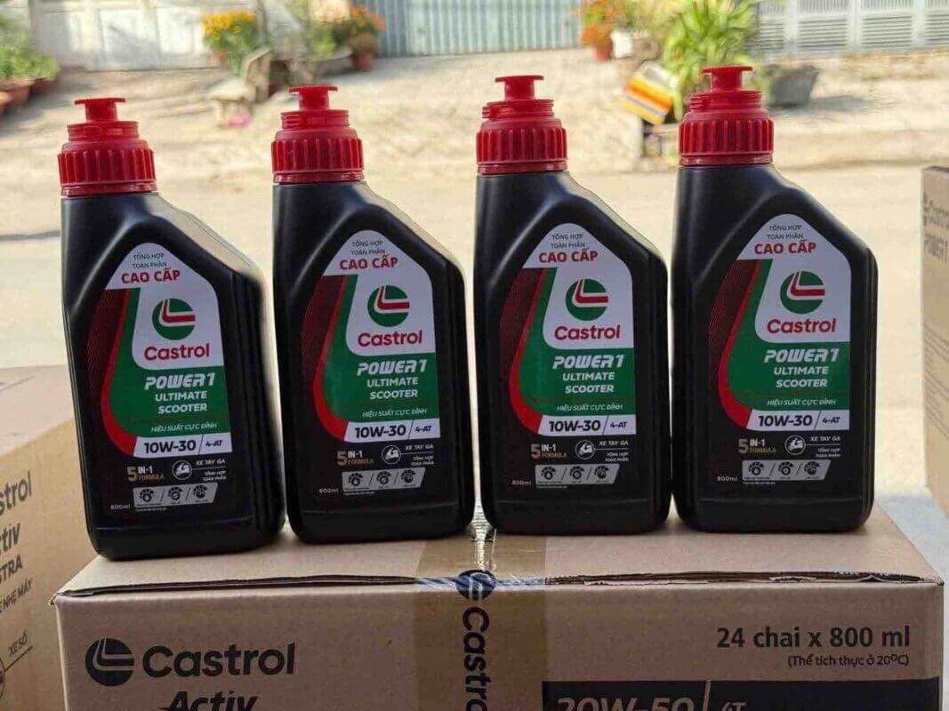 kinh-nghiem-thay-castrol-ultimate-10w30-cho-vario 