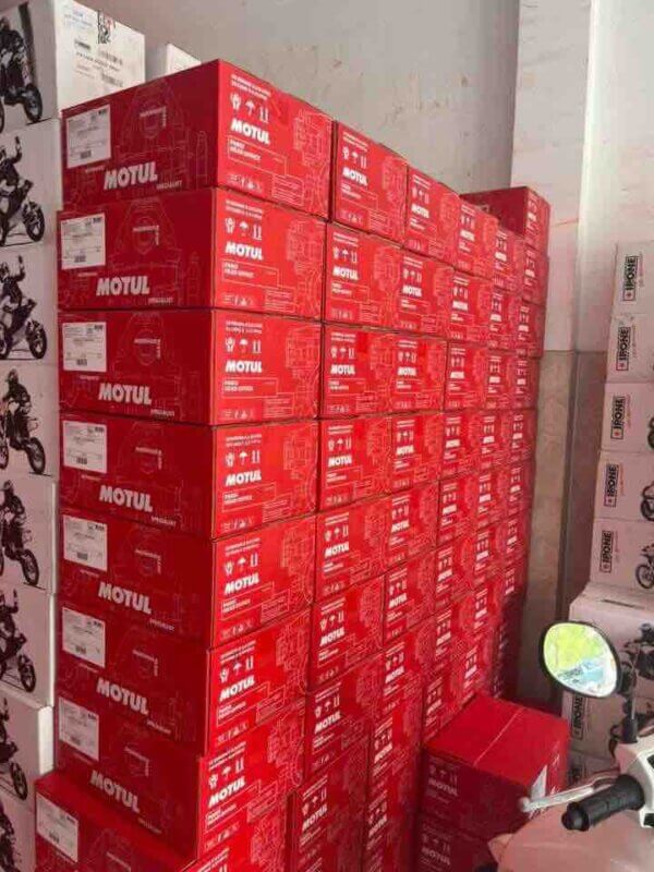 Motul 3100 Gold với Silver: Khác Nhau Ở Đâu, Nên Chọn Loại Nào? 6 so-sanh-motul-3100-gold-voi-silver-cho-xe-so-